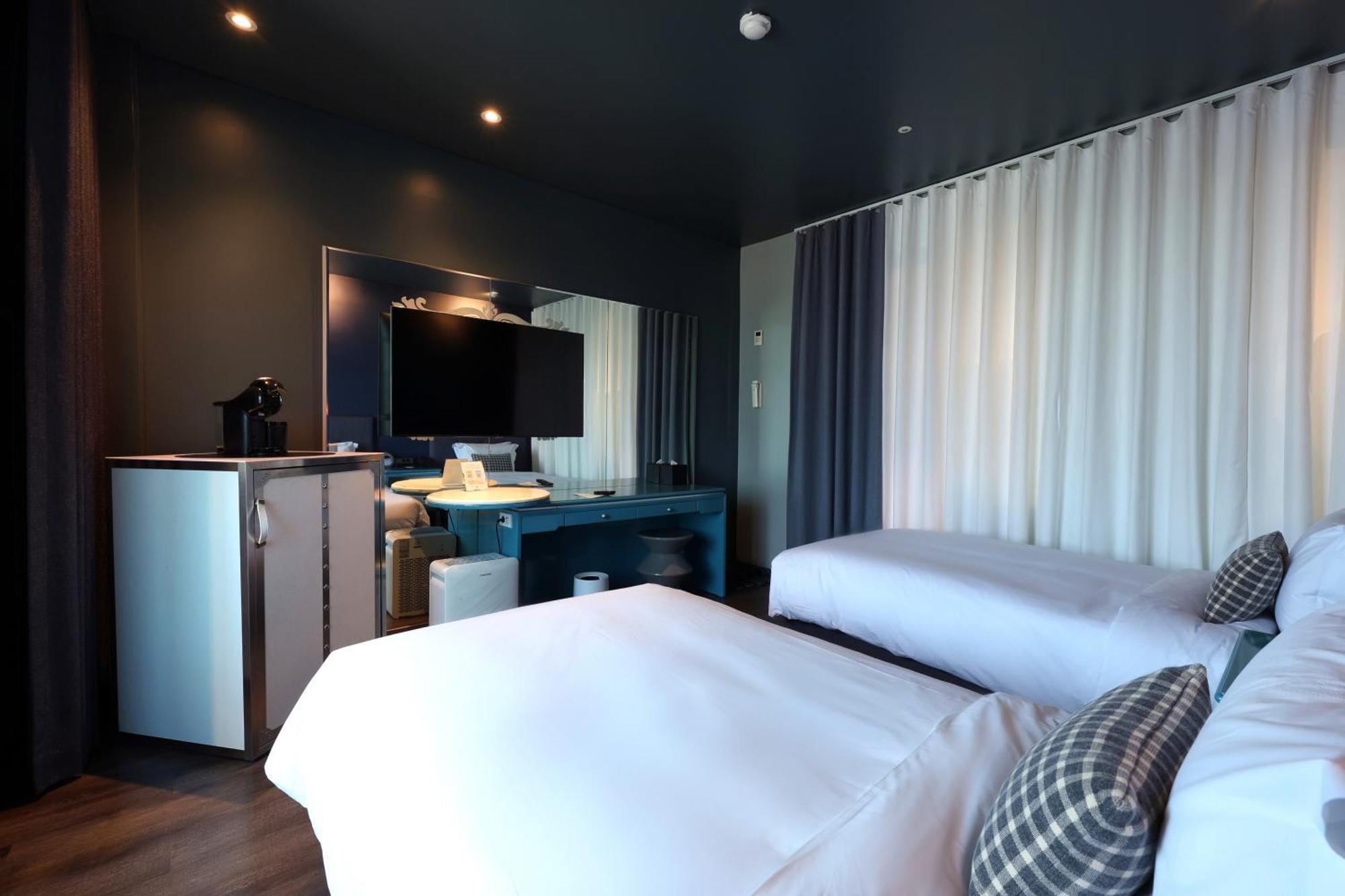 Imperial Palace Boutique Itaewon Seoul