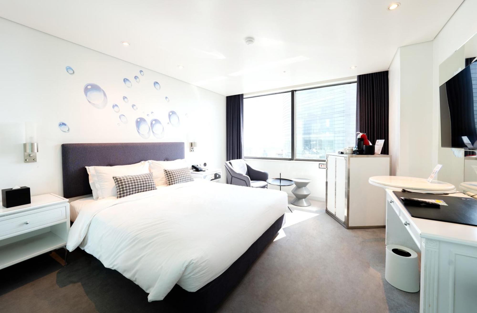 Imperial Palace Boutique Itaewon
