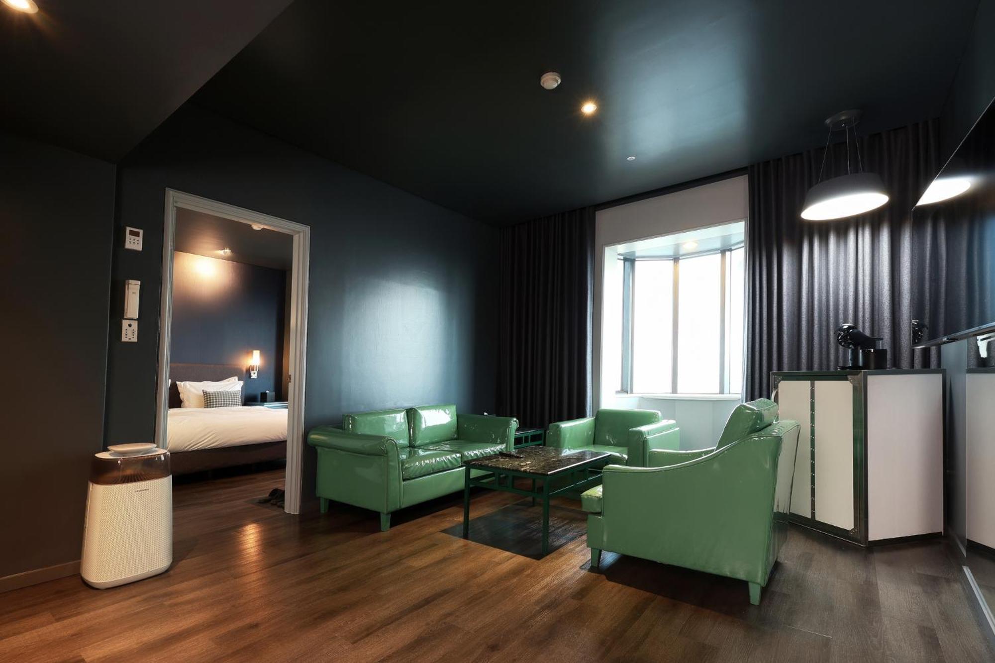 Imperial Palace Boutique Itaewon Seoul