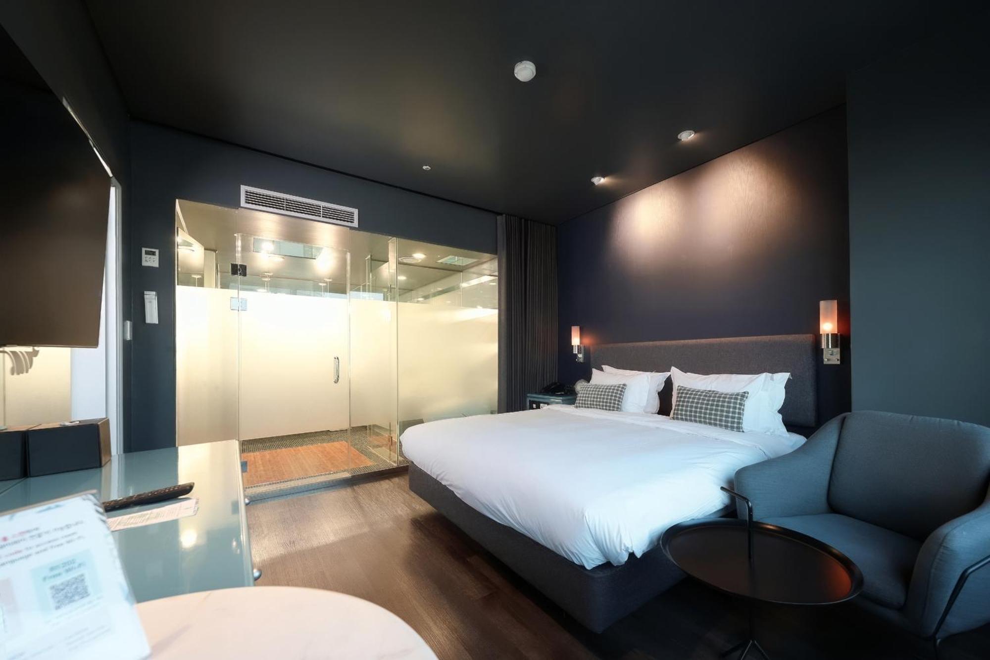 Imperial Palace Boutique Itaewon